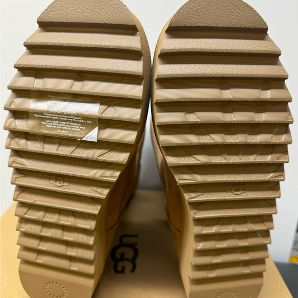 UGG CHELSEA PLATFORM SHORT SIZE 10 CHESTNUT NIB - Picture 3 of 5